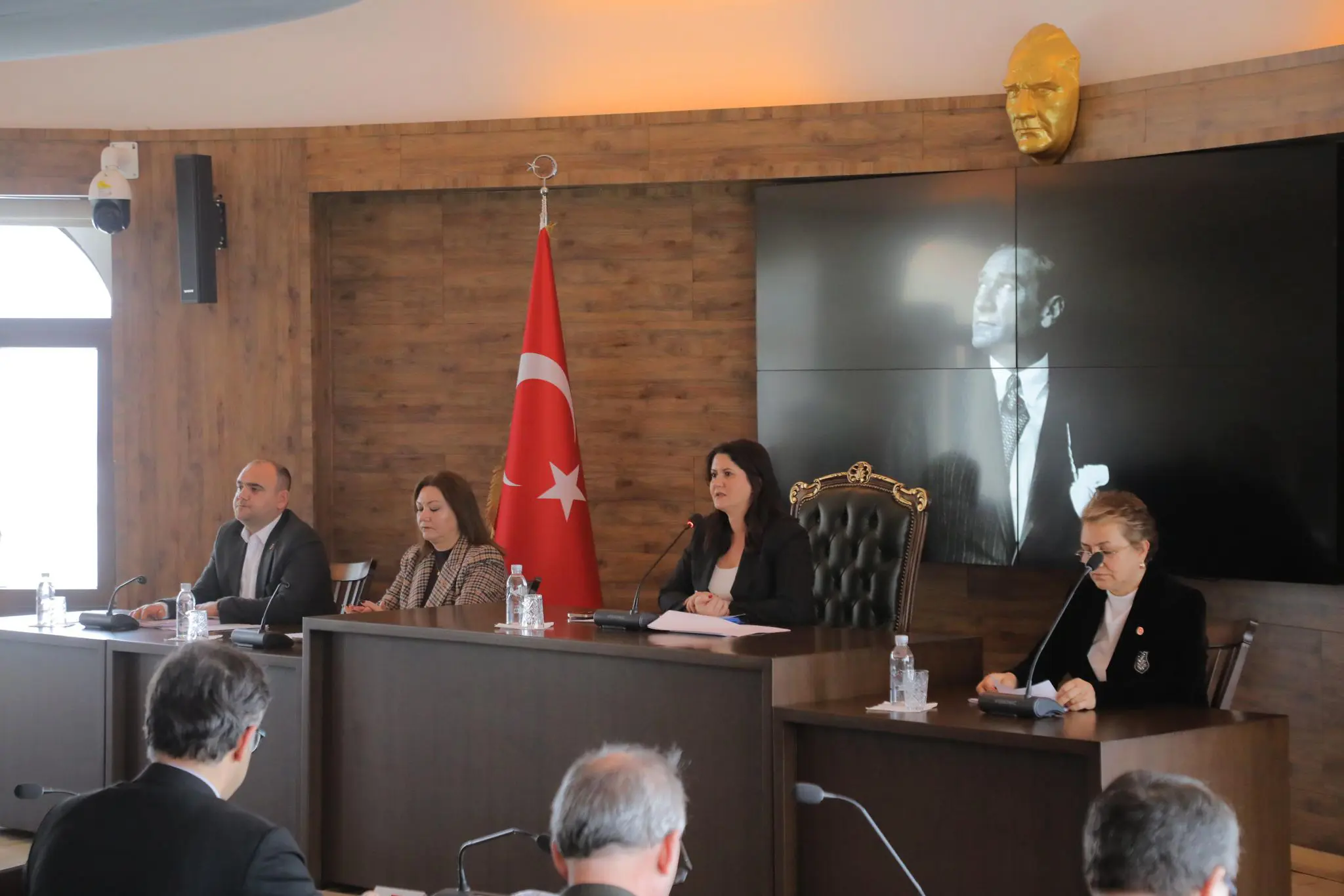 BELEDİYE MECLİSİNDEN ÖNEMLİ KARARLAR galeri görseli